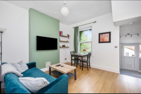 Flat in Brighton & Hove with own bathroom